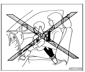 Nissan Murano child restraint placement and seat belt safety illustration